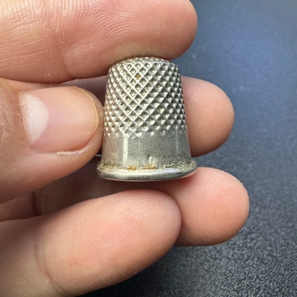Vintage Silver Tone Metal Sewing Thimble‎ Dimpled Finger Protector Notions Tool